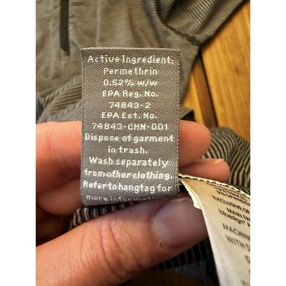 Toad & Co Insect Shield Debug Swifty 1/4 Zip Pullover Size Small Women’s Shirt - Picture 13 of 14